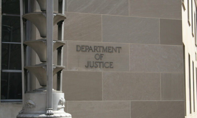 Hundreds of Former Federal Prosecutors Say Trump Committed Chargeable Offenses