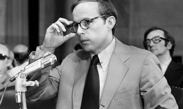 How Should Watergate Inform Nancy Pelosi Today?